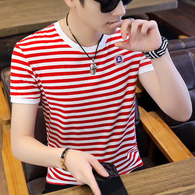 Ανδρικό μπλουζάκι με κοντά ριγέ μανίκια και οβάλ λαιμόκοψη