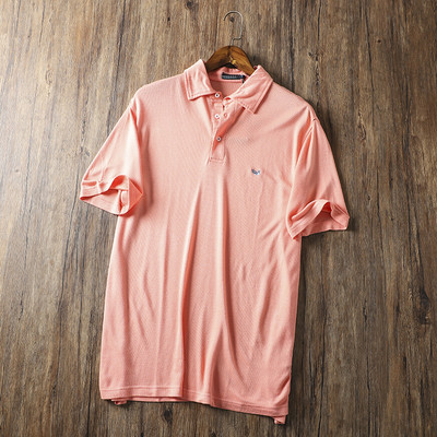 Klassikalise krae ja lühikeste varrukatega meeste pluus