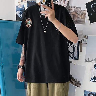 Καλοκαιρινό μπλουζάκι με φαρδύ περικοπή και εκτύπωση στο πίσω μέρος