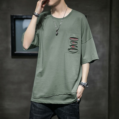 Meeste lai T-särk väljalõigatud osade ja 3/4 varrukatega