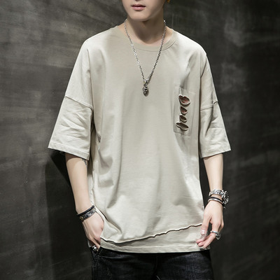 Meeste lai T-särk väljalõigatud osade ja 3/4 varrukatega