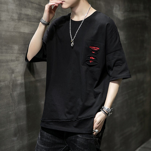 Meeste lai T-särk väljalõigatud osade ja 3/4 varrukatega