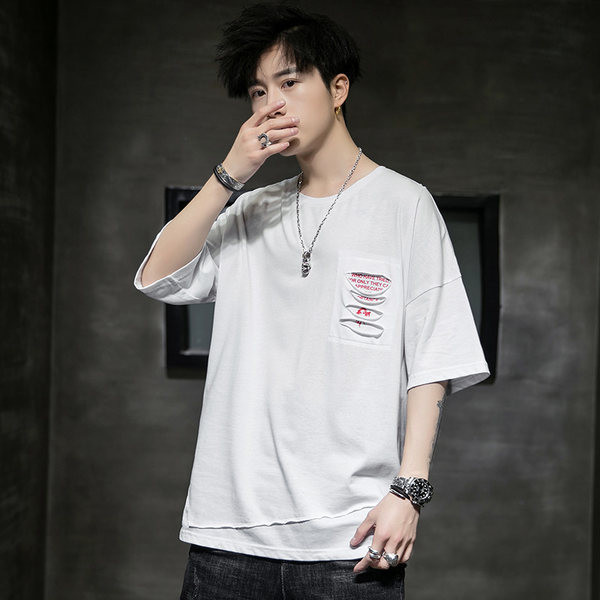 Meeste lai T-särk väljalõigatud osade ja 3/4 varrukatega