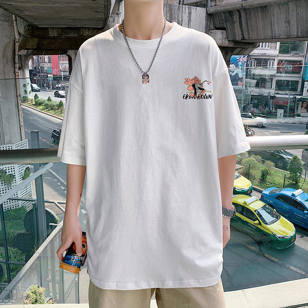 Модерна тениска с широка кройка и цветна щампа на гърба