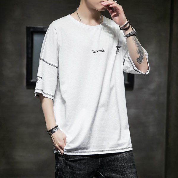 Ümara kaelusega ja trükiga meeste T-särk