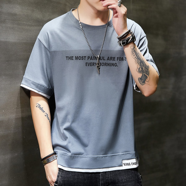 Casual meeste T-särk trükise ja ümara kaelusega – lai mudel