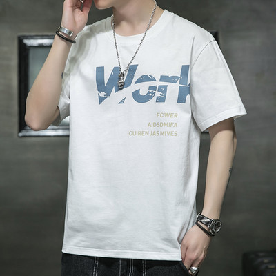 Suvine lühikeste varrukate ja ümara kaelusega meeste T-särk