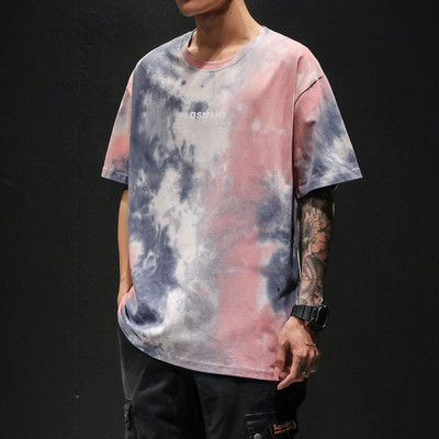 Muška majica s preljevnim bojama i natpisom