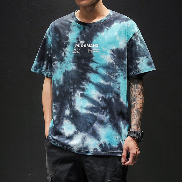 Muška majica s preljevnim bojama i natpisom