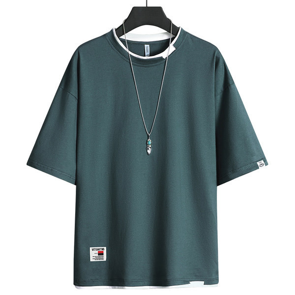 Suvine ovaalse dekoltee ja lühikeste varrukatega meeste T-särk