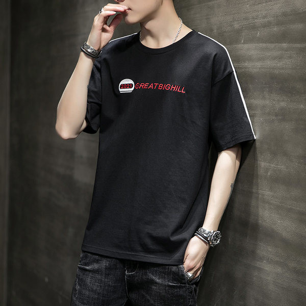 Meeste vabaaja t-särk tikitud tekstiga