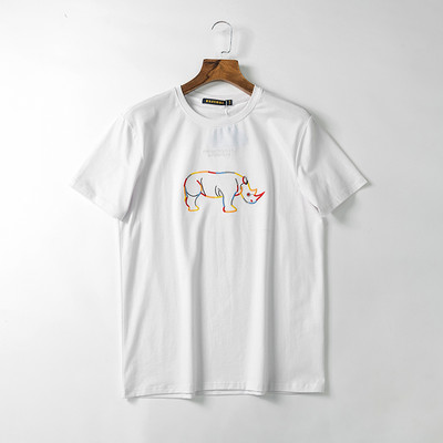 Мъжка тениска с цветна бродерия