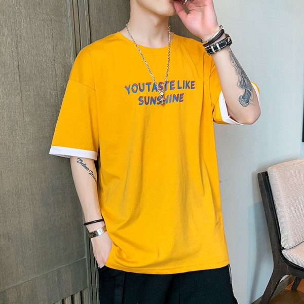 Meeste puuvillane tekstiga ja lühikeste varrukatega T-särk