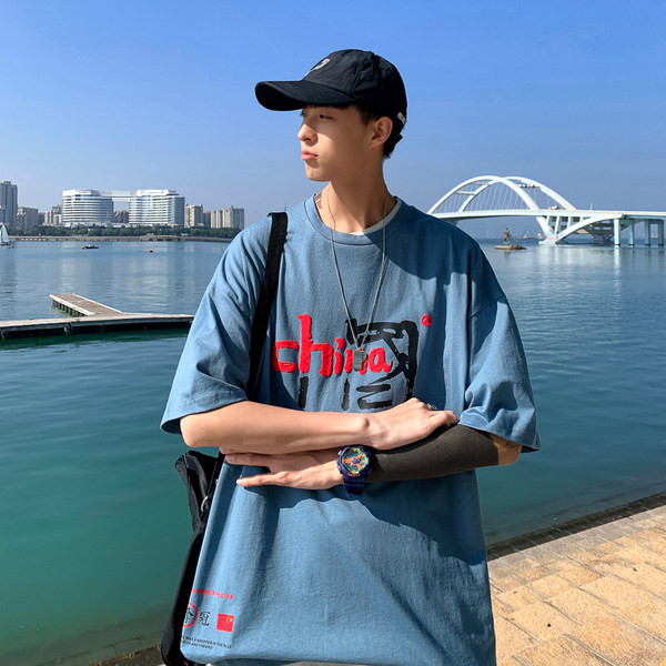 Нов модел лятна памучна тениска с надписи