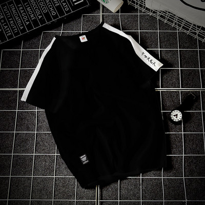 Muška majica kratkih rukava sa grbom i ovalnim izrezom -3/4 rukava