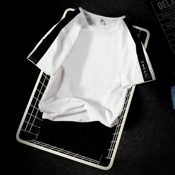 Muška majica kratkih rukava sa grbom i ovalnim izrezom -3/4 rukava