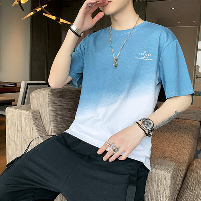 Meeste sillerdavates värvides lühikeste varrukatega T-särk