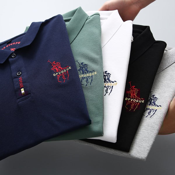 Muška majica s klasičnim ovratnikom i vezom