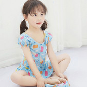 Laste täisujumistrikoo tüüpi värvilise mustriga kleit