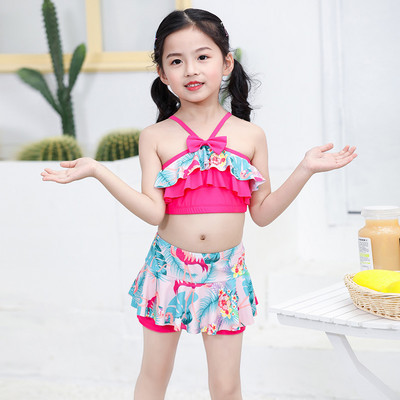 Laste ujumistrikoo kaks mudelit - terve ja kaheosaline