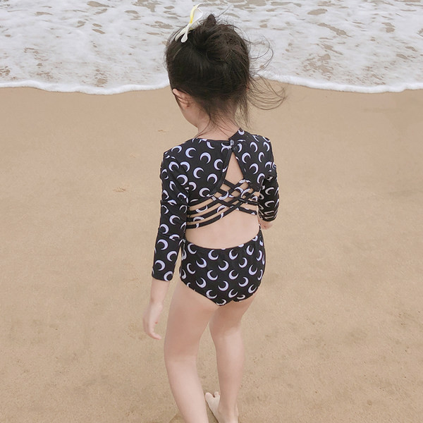 Детски бански в бял и черен цвят 