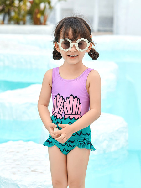 Laste täisujumistrikoo värvilise aplikatsiooniga