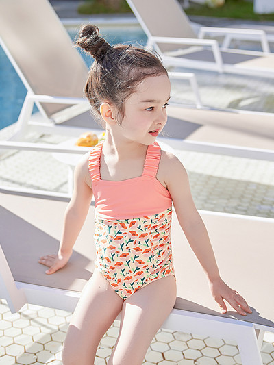 Rihmade ja lillemotiividega laste ujumistrikoo