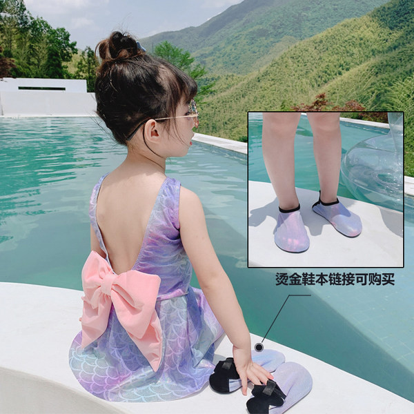 Värviline roosa paelaga laste ujumistrikoo tüdrukutele