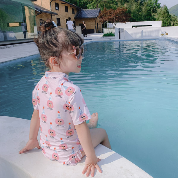 Laste ujumistrikoo 3/4 varrukatega lilledega - täismudel