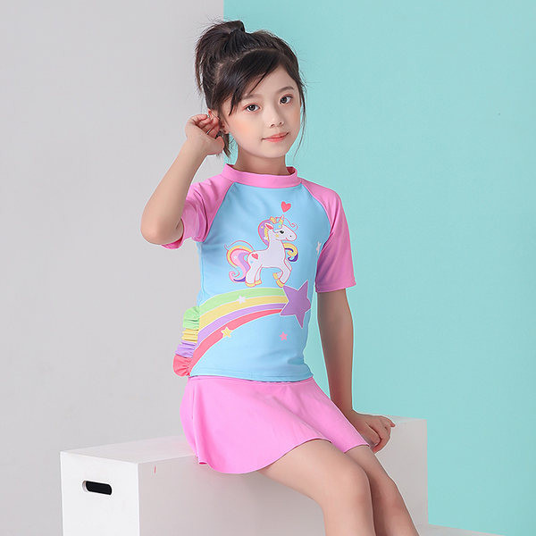 Laste täisujumistrikoo 3/4 varrukatega ja aplikatsiooniga