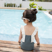 Täielik rihmade ja paelaga ujumistrikoo