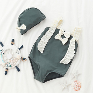 Täielik rihmade ja paelaga ujumistrikoo