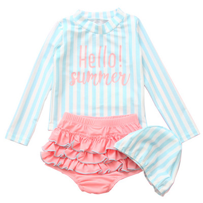 Tüdrukutele sobiv triibuline laste ujumistrikoo, millel on kirjad