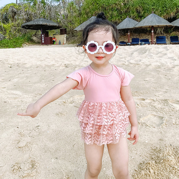 Dječja haljina u obliku kupaćeg kostima s čipkom za djevojčice