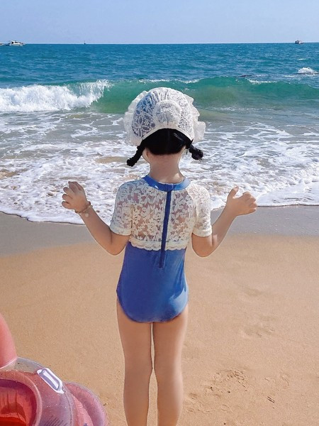 Laste täielik ujumistrikoo 3/4 pitsist varrukatega