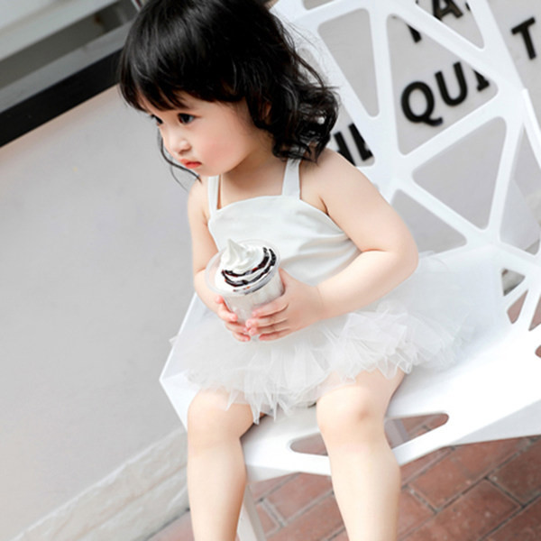 Kahes värvitoonis tülliga laste täisujumistrikoo