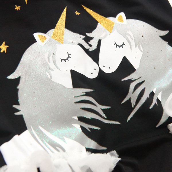 Dječji kupaći kostim crne boje s aplikacijom