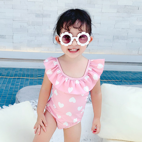 Детски цял бански костюм в розов цвят 