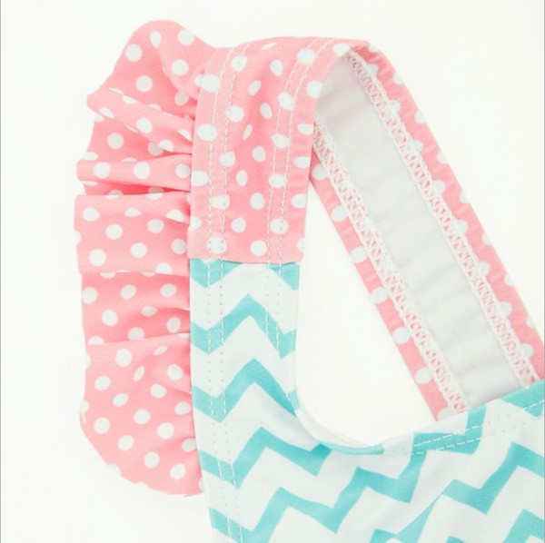 Krāsains bērnu peldkostīms ar aplikāciju