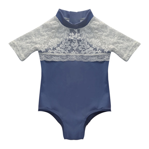 Dječji kupaći kostim s čipkastim rukavima