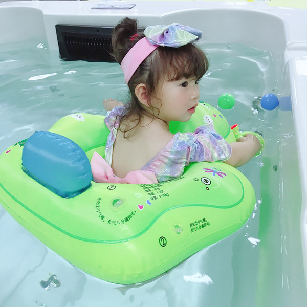 Sillega värvides laste ujumistrikoo