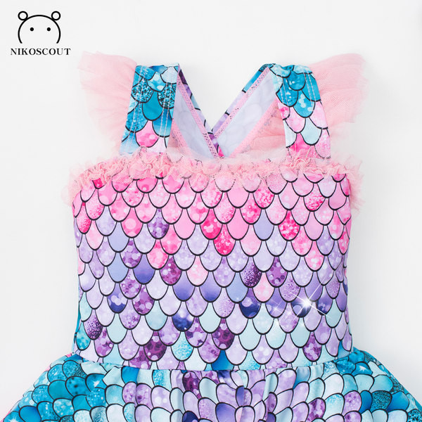 Нов модел цветен бански костюм за момичета