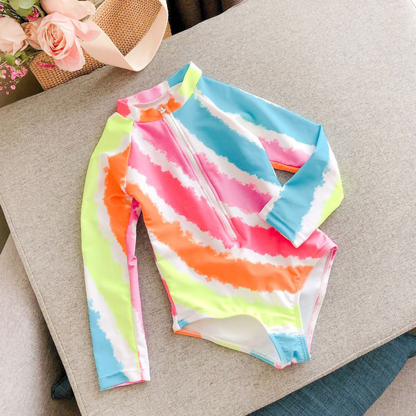 Laste täisujumistrikoo pikkade varrukate ja lukuga