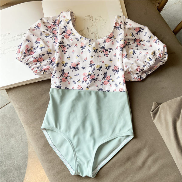 Lillemotiivide ja lipsudega täielik laste ujumistrikoo