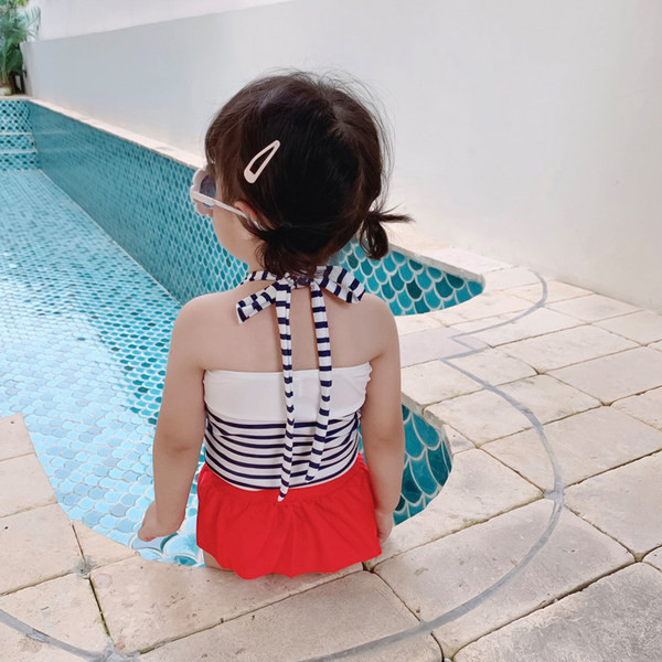 Laste kolmeosaline lipsudega ujumistrikoo