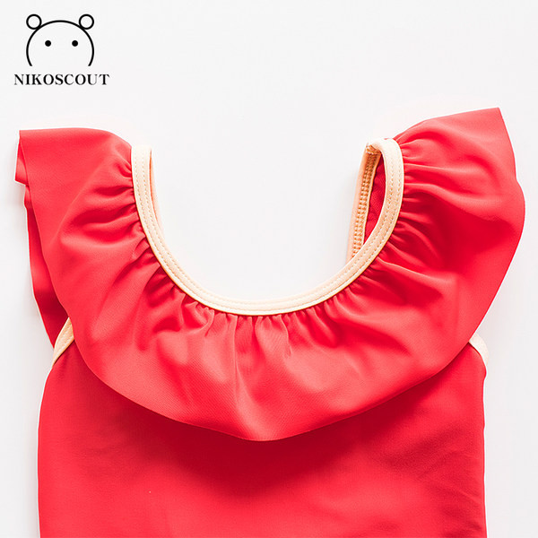 Ühevärviline täisujumistrikoo tüdrukutele