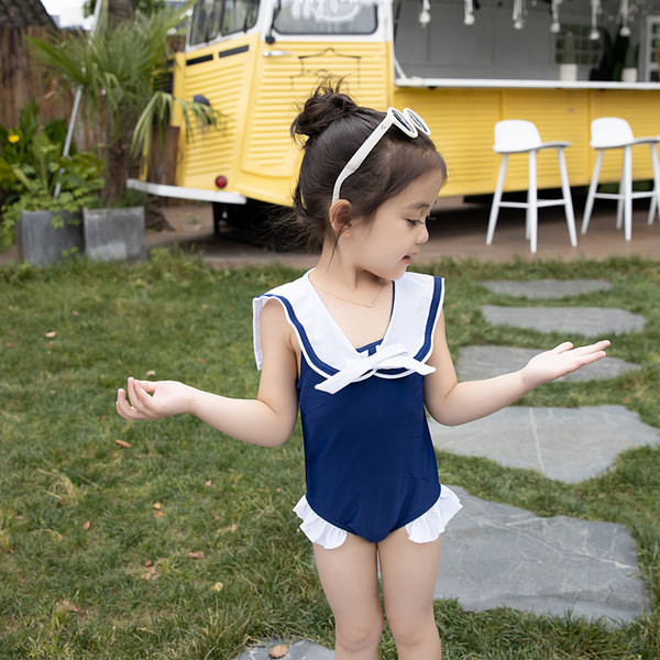 Cijeli kupaći kostim s trakom - za djevojčice