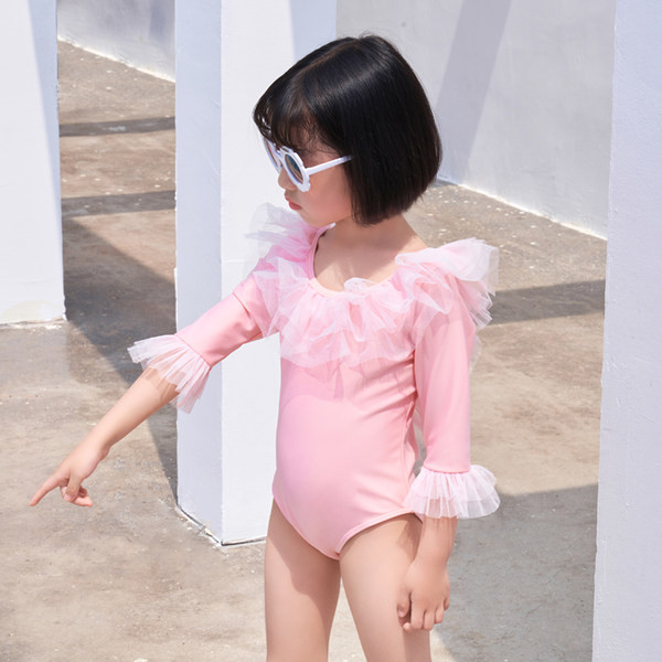 Cijeli kupaći kostim za djevojčice sa 3/4 rukavima i tilom