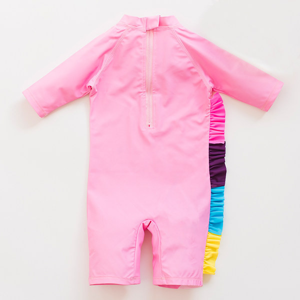 Ολόσωμο παιδικό μαγιό  με μακριά μανίκια και απλικέ για κορίτσια σε ροζ χρώμα