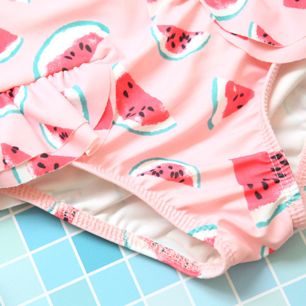 Peenikeste rihmadega roosa laste ujumistrikoo